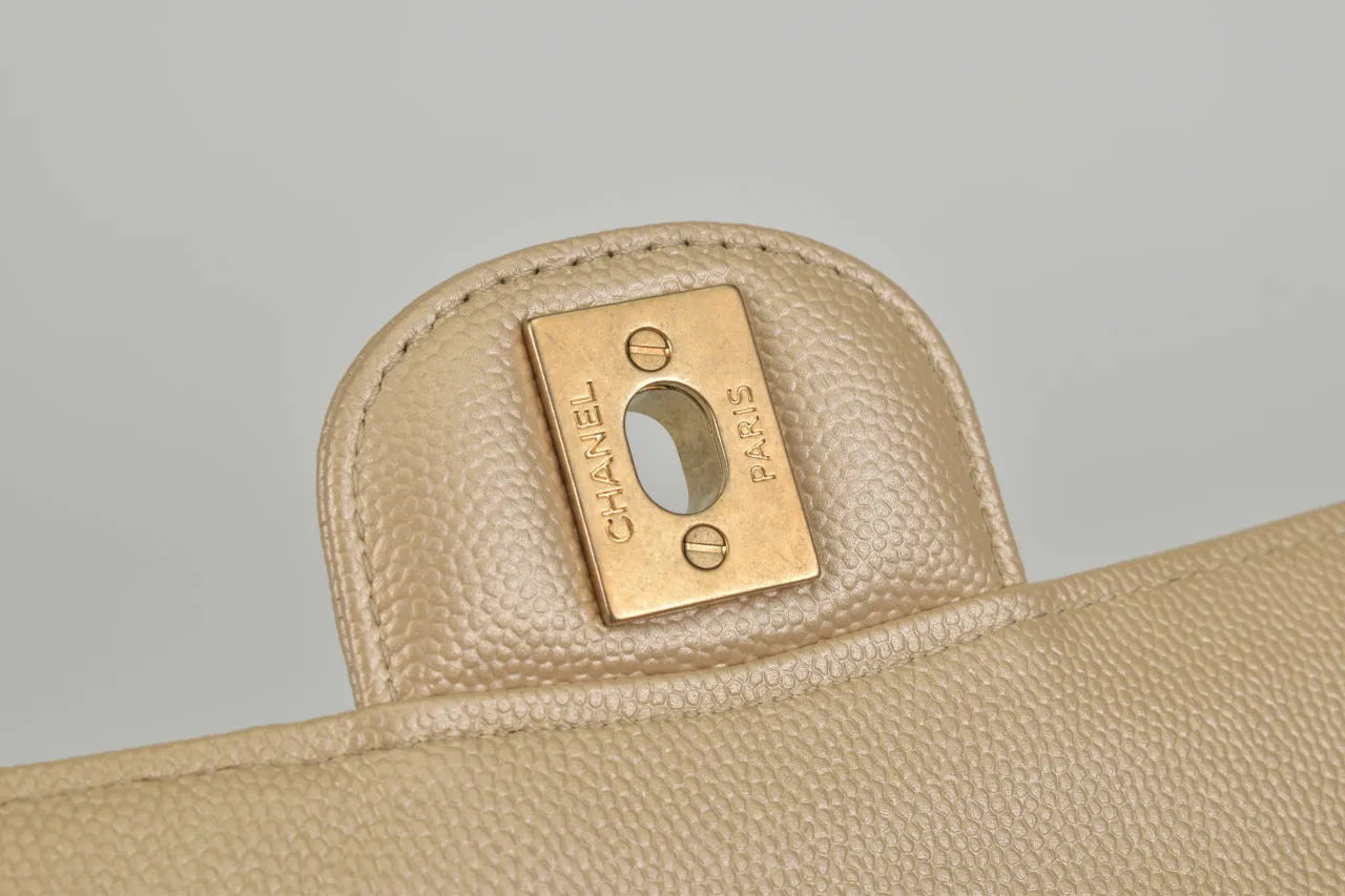 A01113 Classic Small Gold Flap