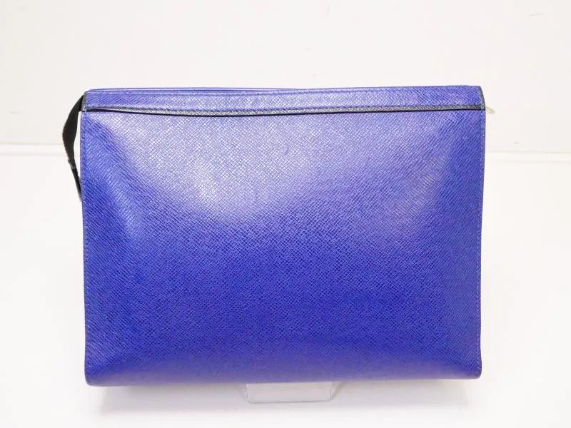 Authentic Pre-owned Louis Vuitton Taiga Cobalt Blue Pochette Voyage Clutch Bag Pouch M30575 210717