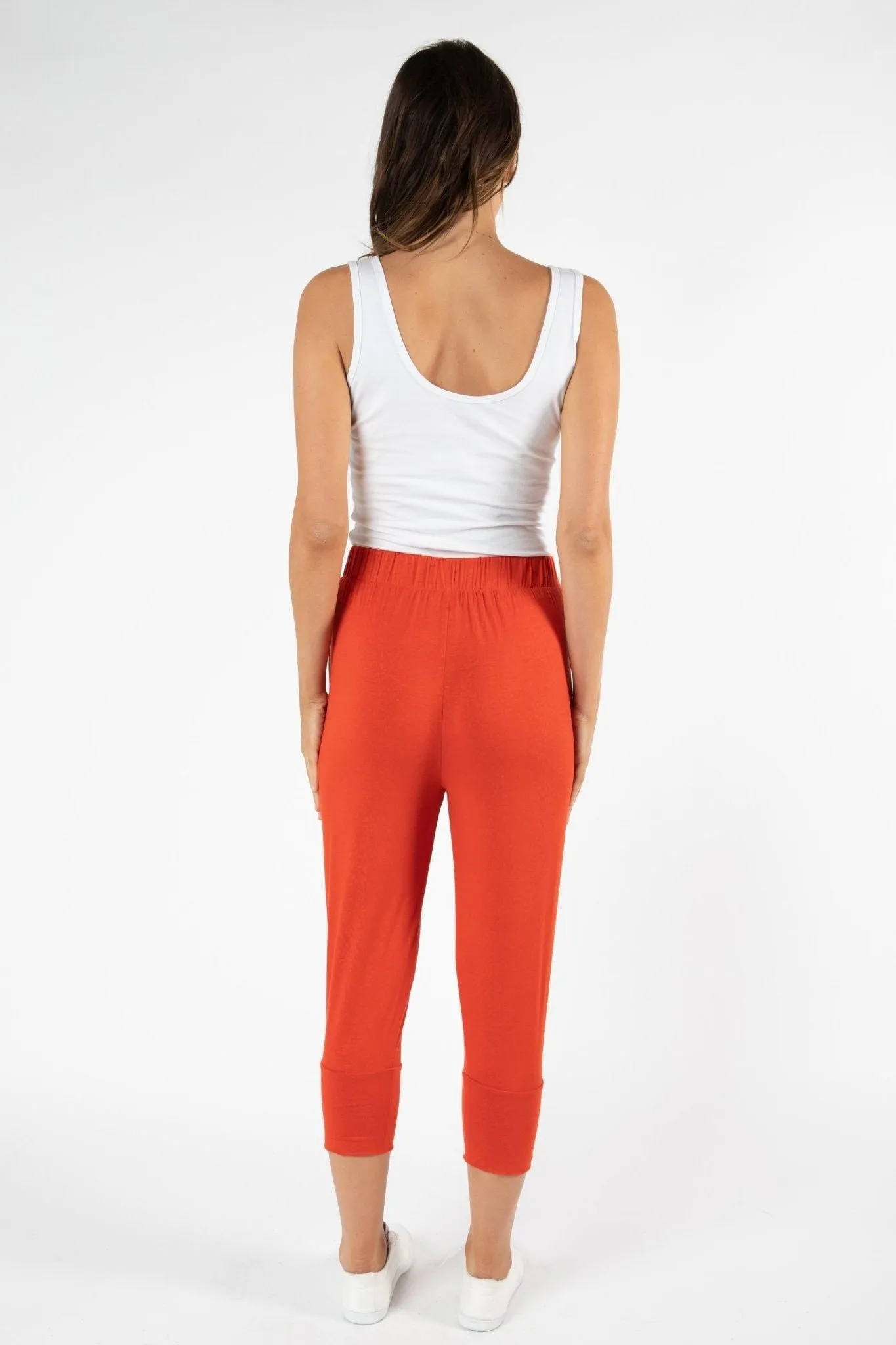 Betty Basics Lyon Pant in Sunset Red