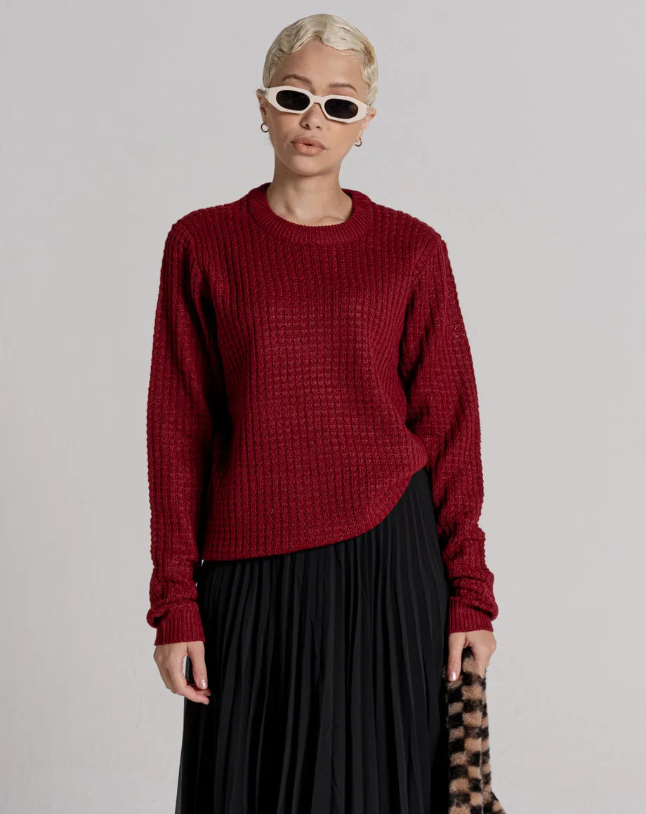 BJORN CREW NECK WAFFLE KNIT JUMPER | BURGUNDY