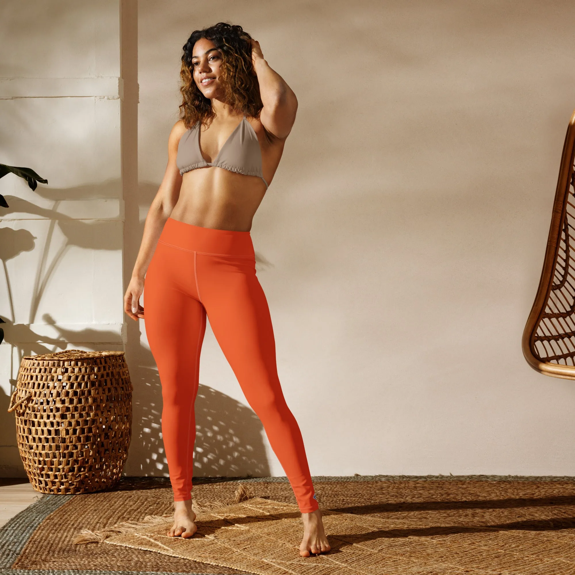 Casual Cool: Solid Color Leggings for Her Workout - Flamingo