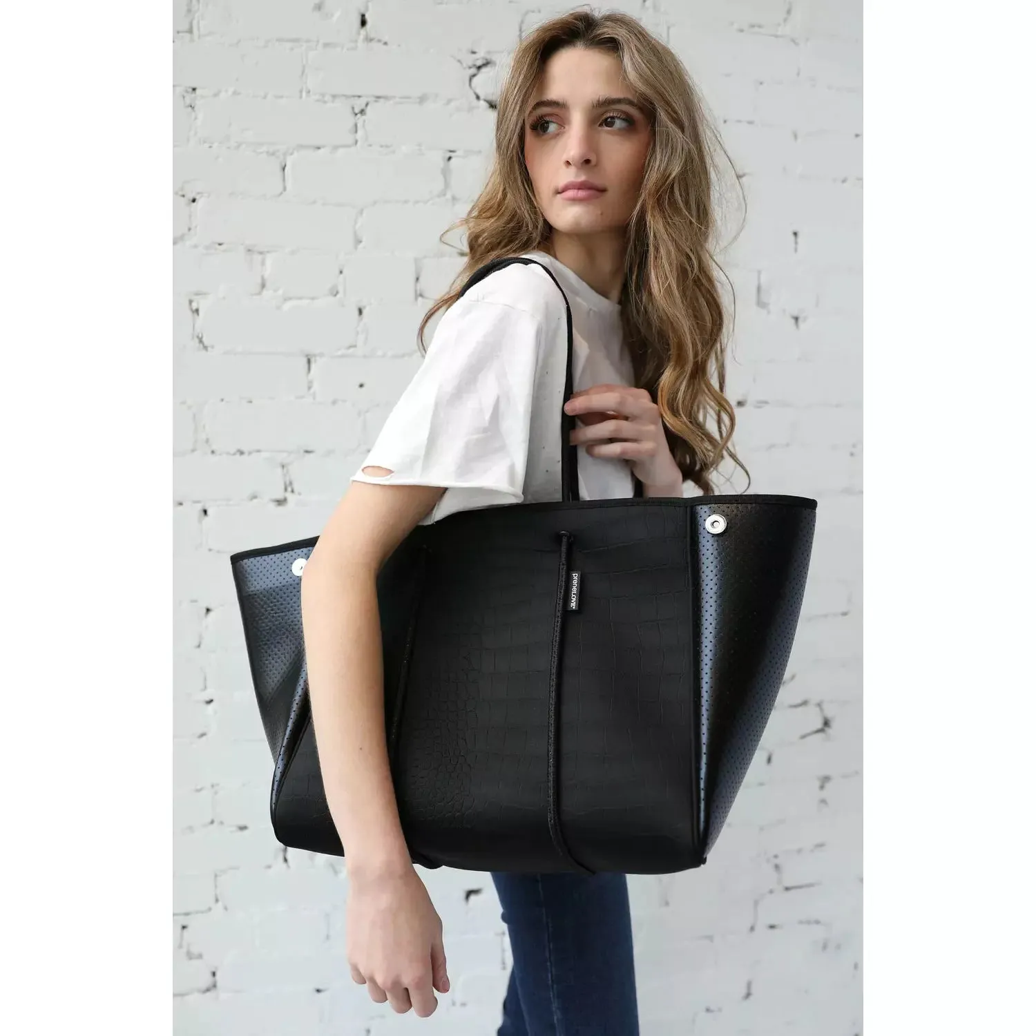 Classic Large Tote - Black Croc-embossed