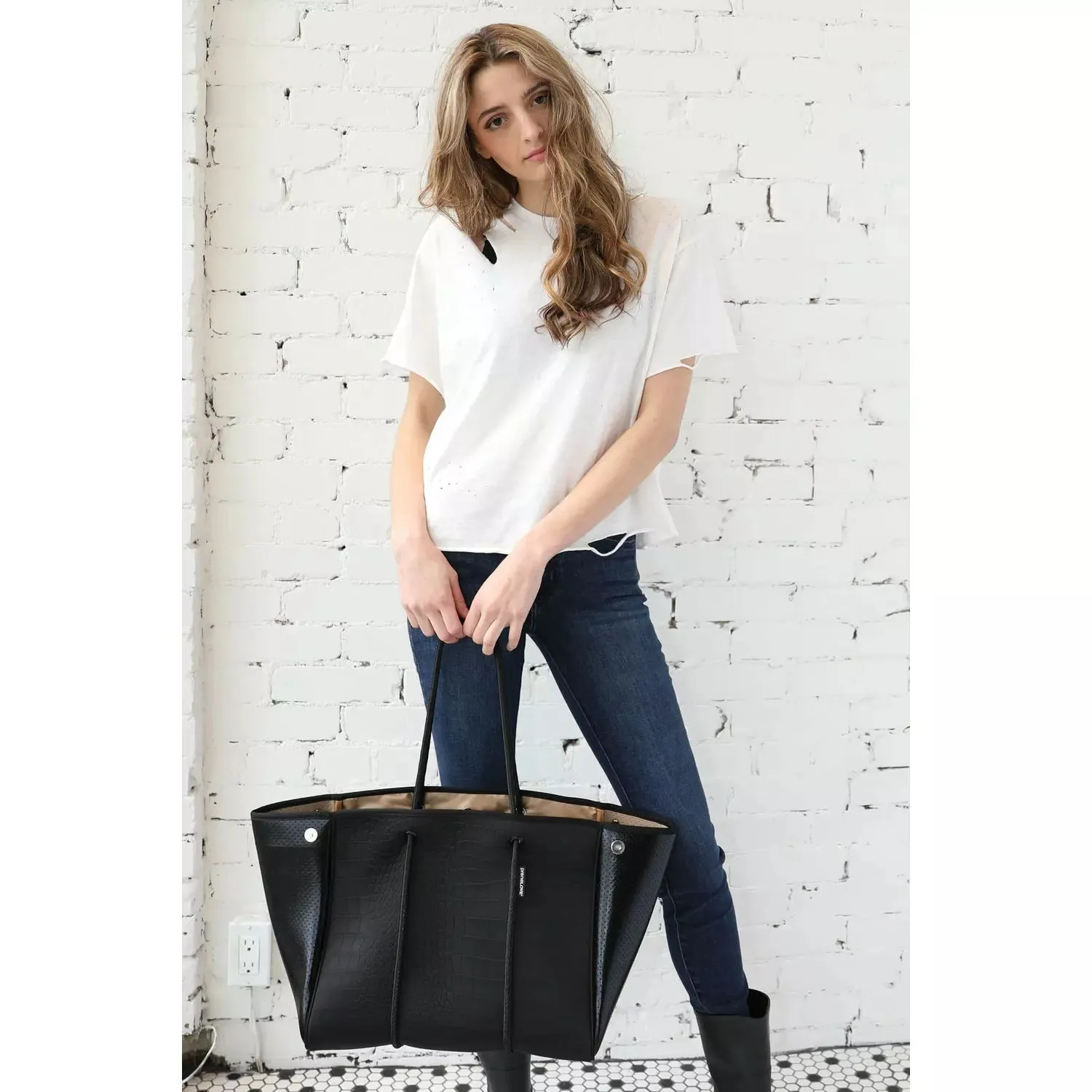 Classic Large Tote - Black Croc-embossed