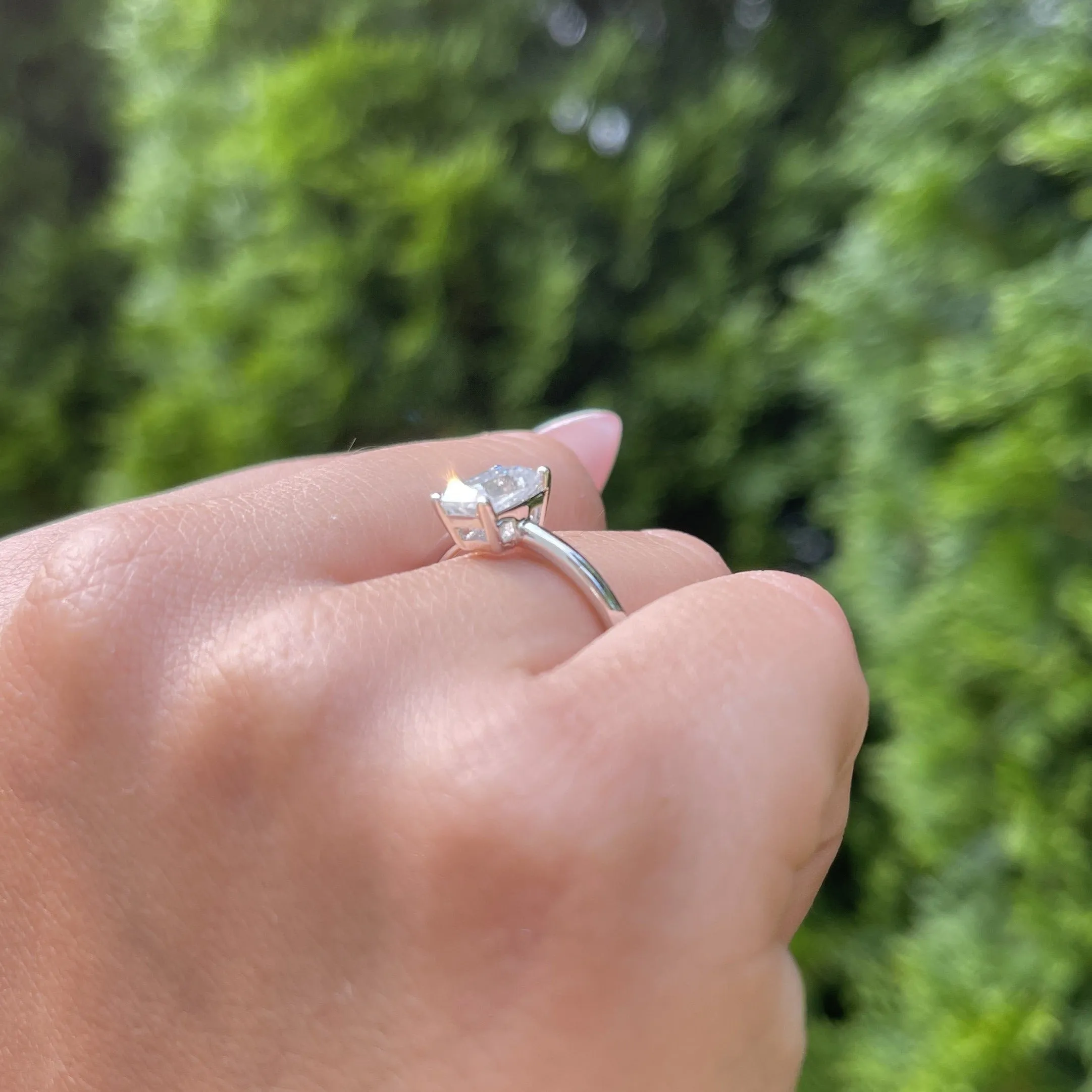 ESMERALDA MOISSANITE RING