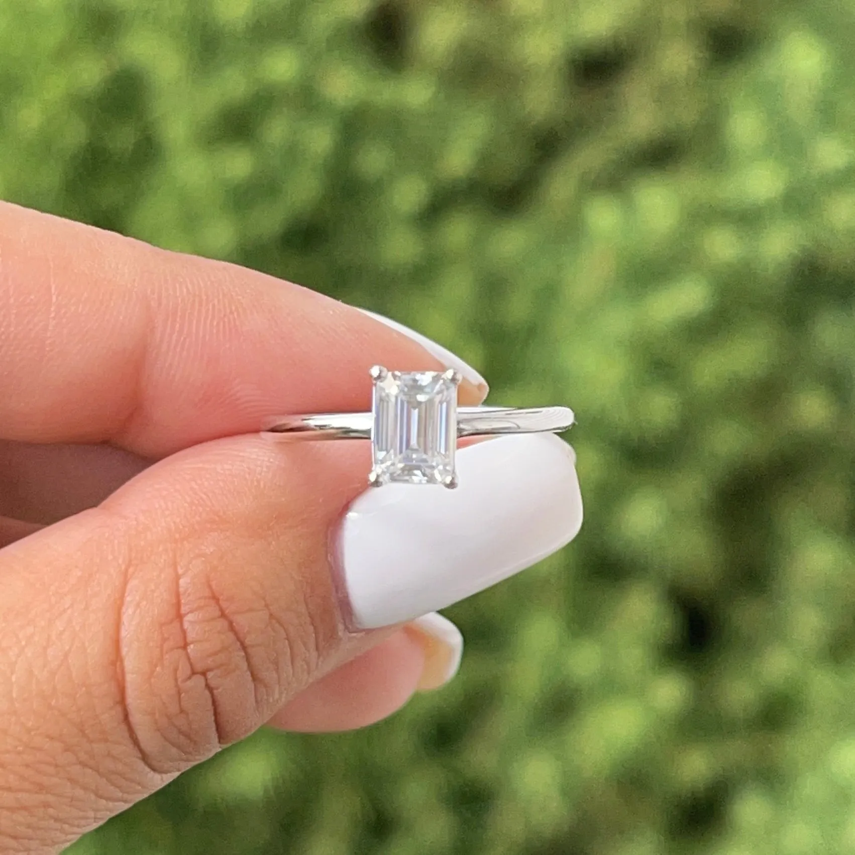 ESMERALDA MOISSANITE RING