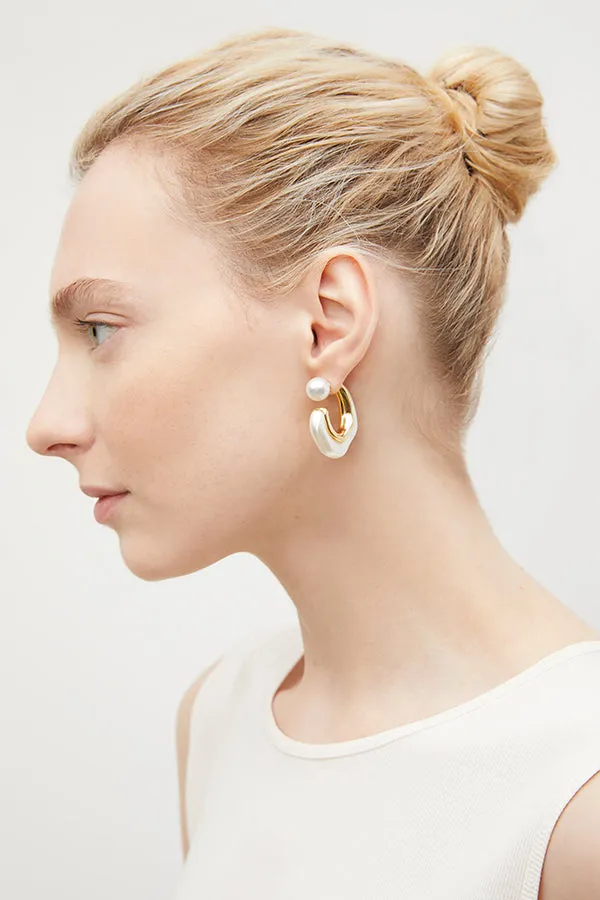 Etel Earrings :: Gold