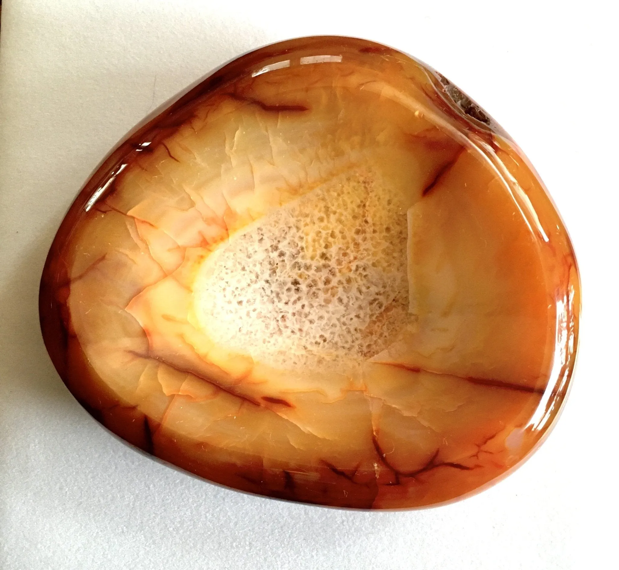 Lacy Quartz center Carnelian dish