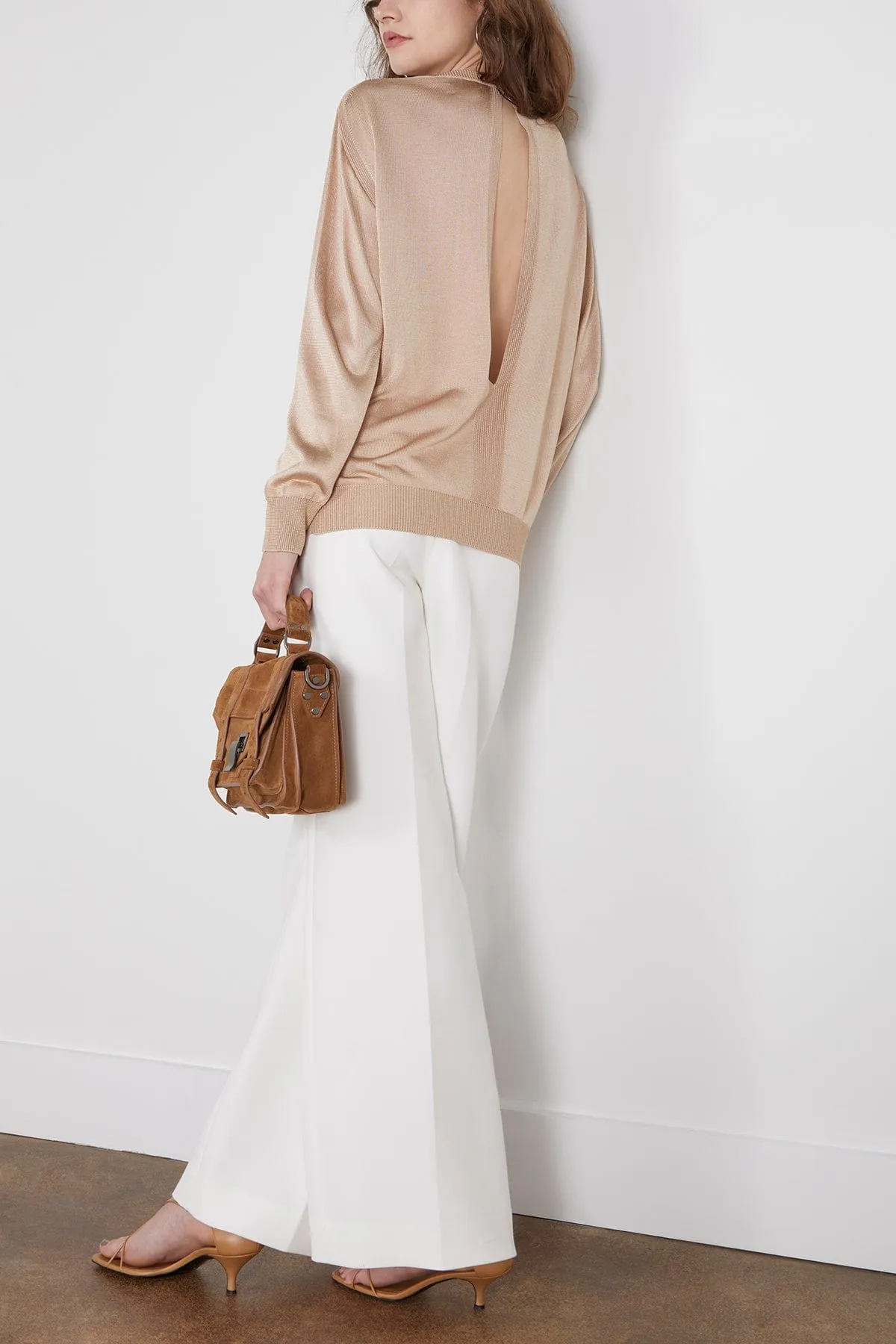 Maglia Girocollo Round Neck Sweater with Back Slit in Camel