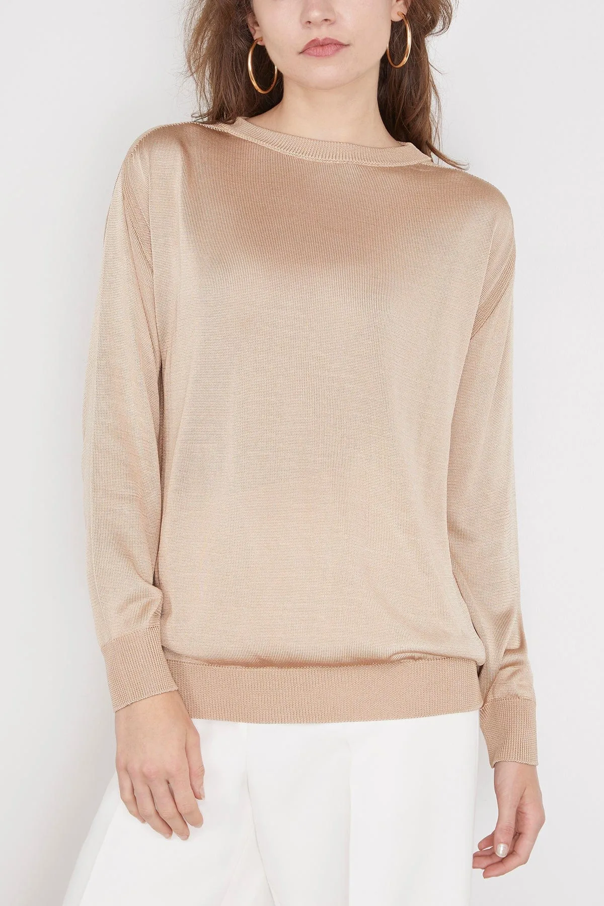 Maglia Girocollo Round Neck Sweater with Back Slit in Camel