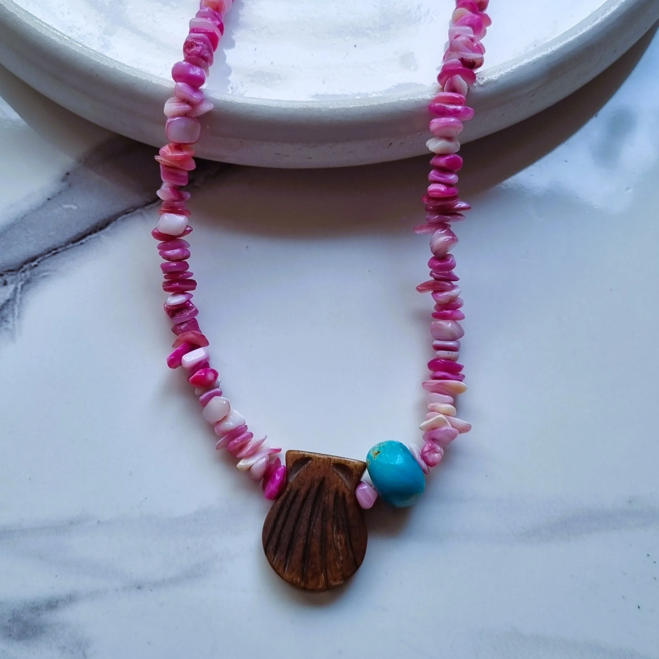 Pink chips necklace