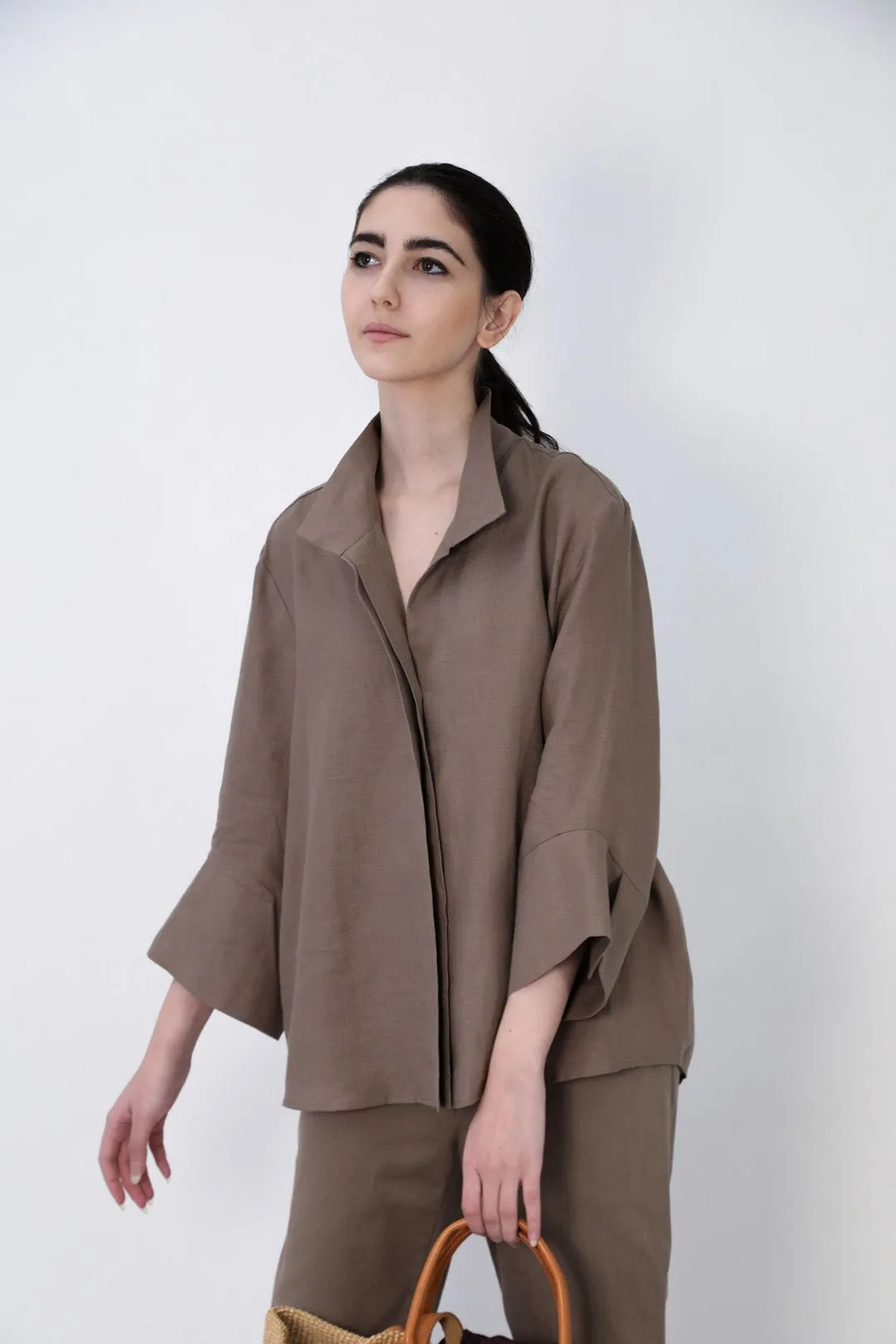 SANDRINE WIDE-CUFF SHIRT IN ITALIAN LINEN