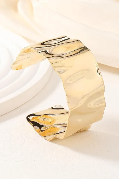 Shiny Wave Bracelet